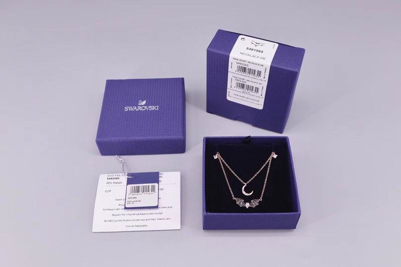 Swarovski Necklace 03lyr70